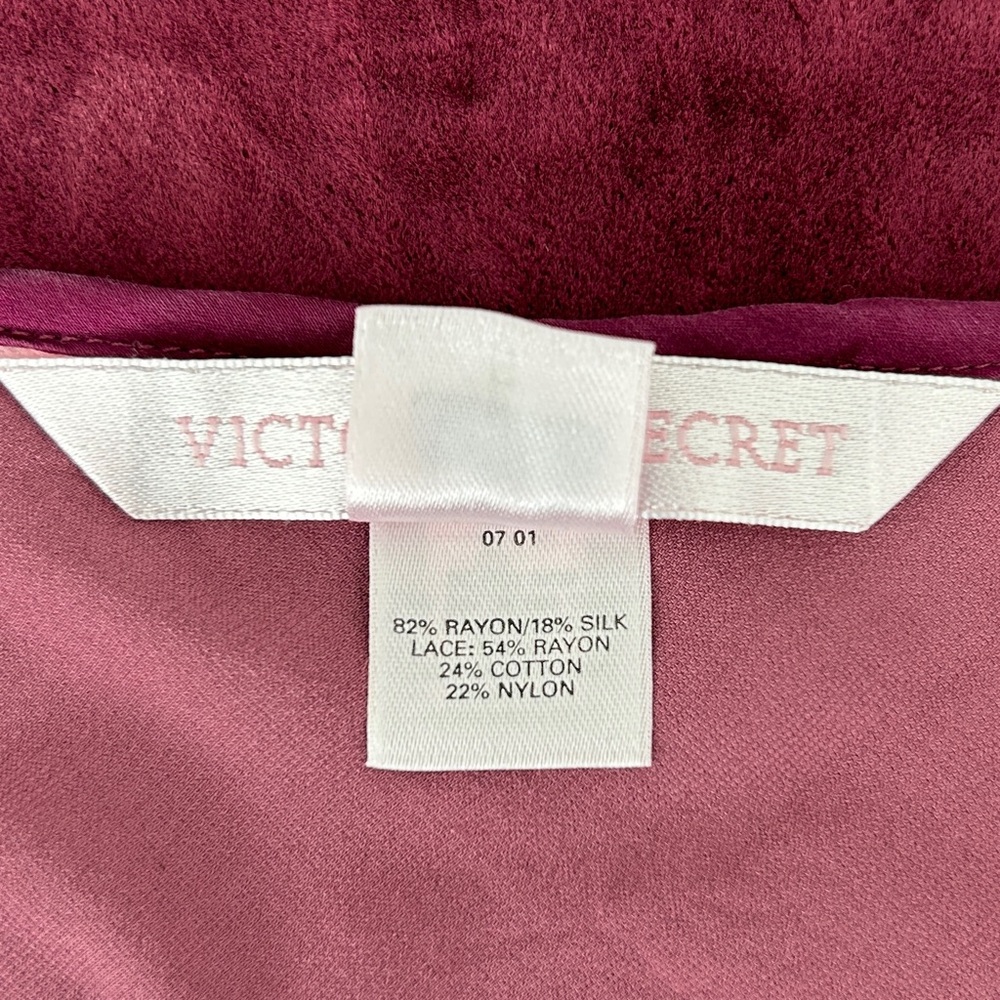 Vintage Victoria's Secret Y2K Silk Blend Lace & Crushed Velvet Cami Top (S) - Picture 10 of 12